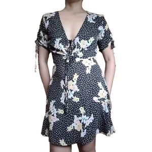 Topshop Black Floral Polka Dot Mini Dress V-Neck Skater Ruched Sleeve Size 4